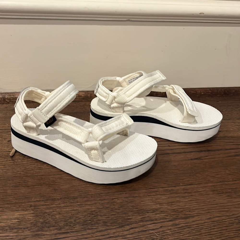 TEVA flatform universal sandals